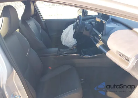 2025 Toyota Prius Xle z USA, uszkodzony, nr VIN JTDACAAU5S3063695